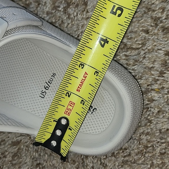 Cushionaire Sandals - Picture 6 of 6